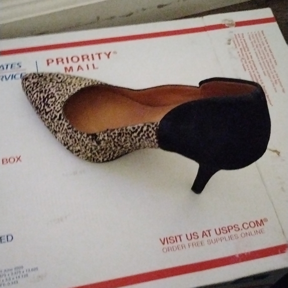 Leopard and Black heels 👠 - Picture 3 of 7